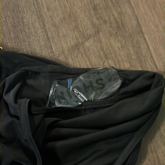 SHEIN Contrast Trim One Piece Swimsuit, size XL black and gold sequins - Picture 7 of 7